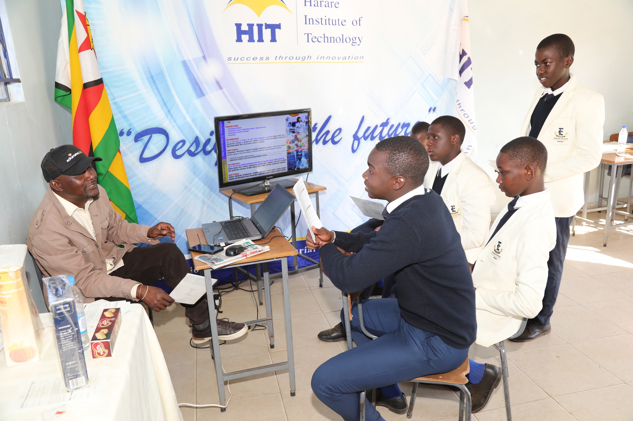 Read more about the article HIT PARTICIPATE AT EMMANUEL HIGH SCHOOL’S CAREER FAIR
