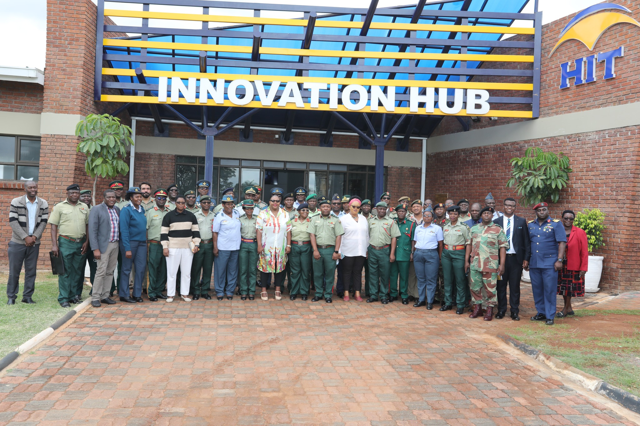 Read more about the article ZIMBABWE NATIONAL DEFENCE UNIVERSITY DELEGATION VISITS HARARE INSTITUTE OF TECHNOLOGY TO EXPLORE SCIENTIFIC INNOVATION